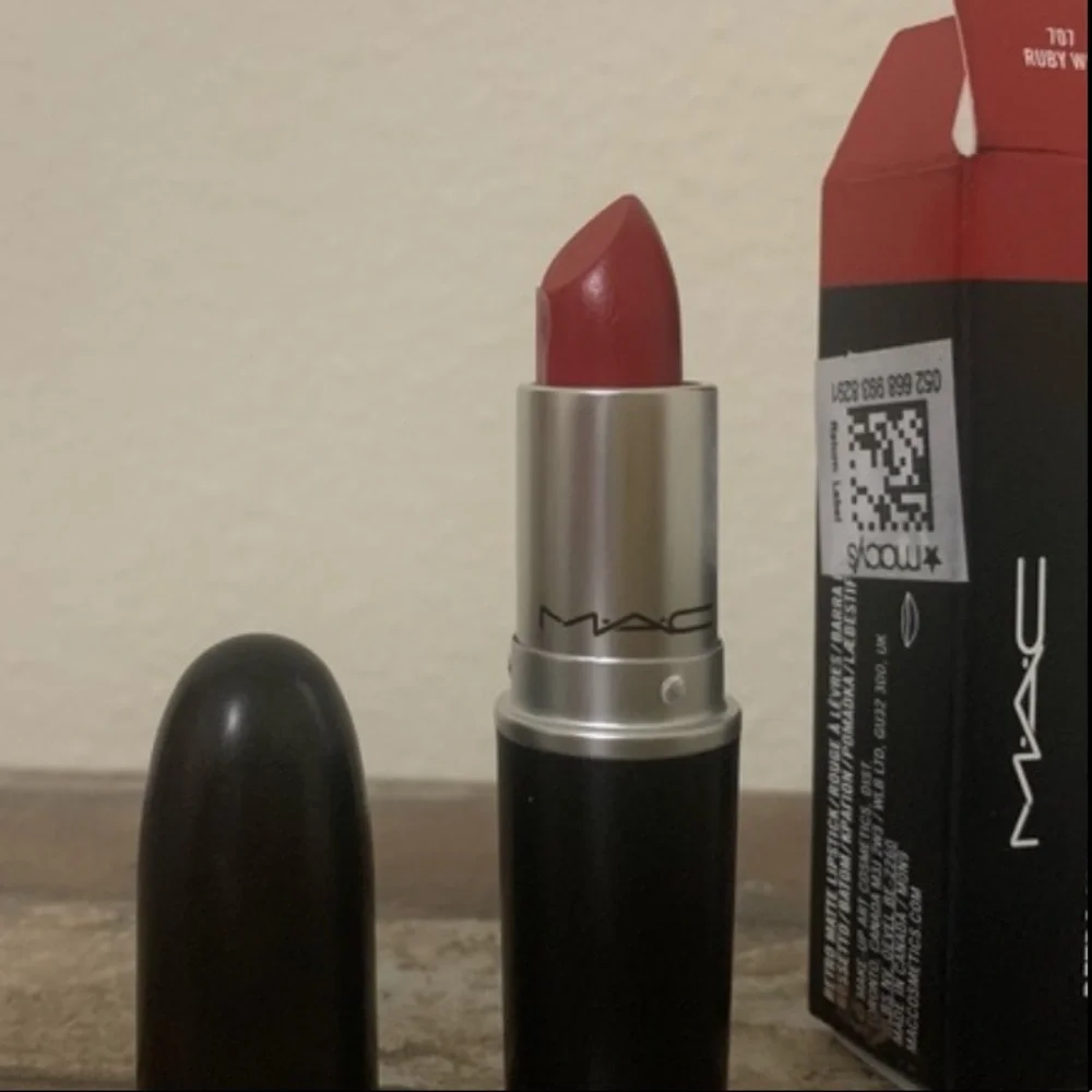 MAC • Ruby Woo• lipstick new in original box